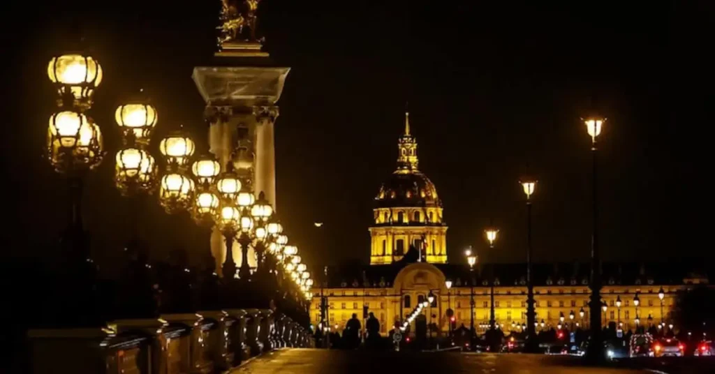 playbattlesquare exploring paris after dark